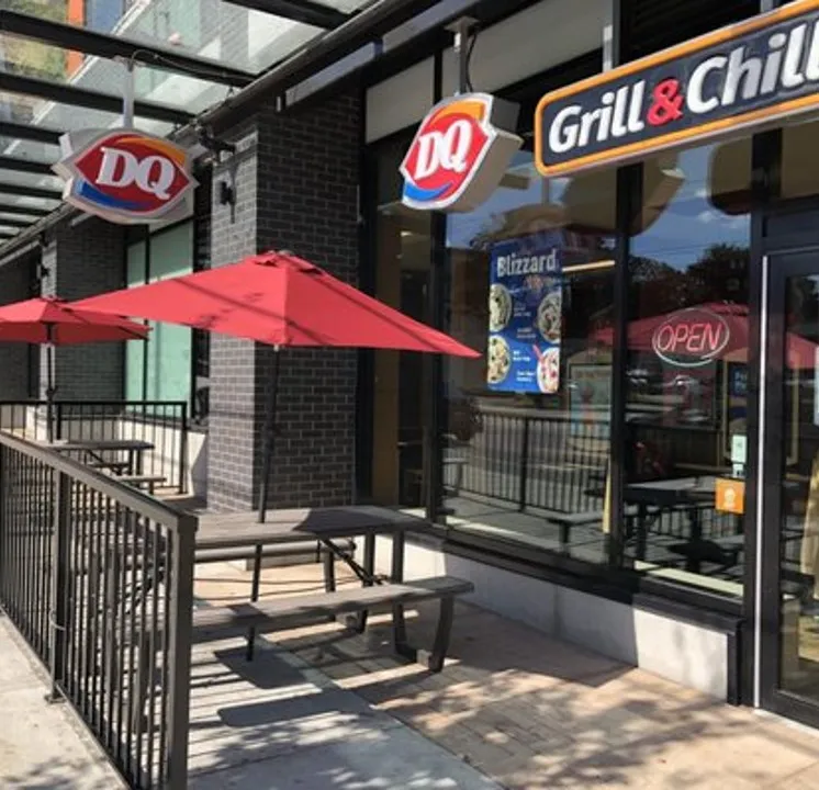 Interior view — DAIRY QUEEN GRILL & CHILL — SURREY, BC